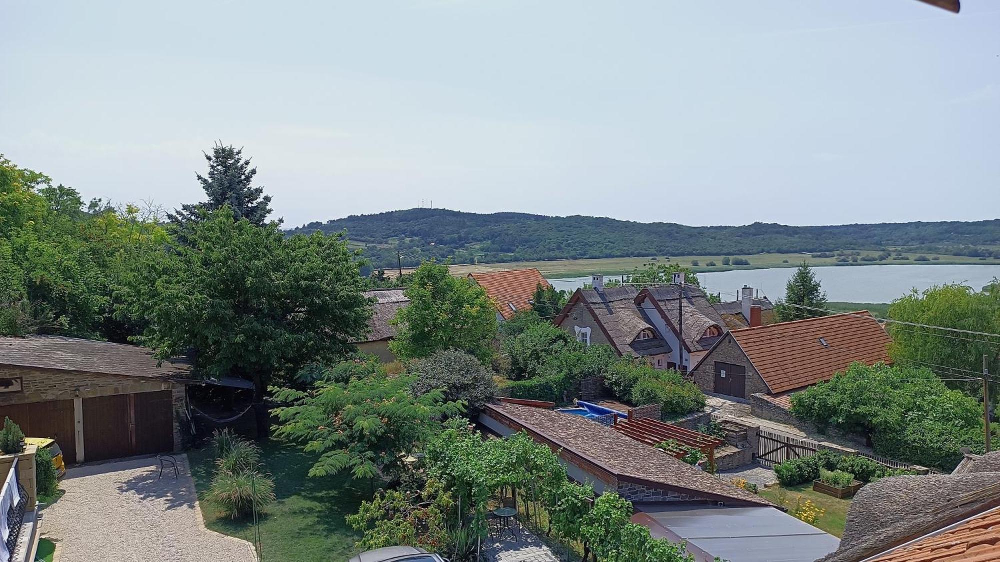 T.H.Ny Village Inn Cottage Tihany Esterno foto